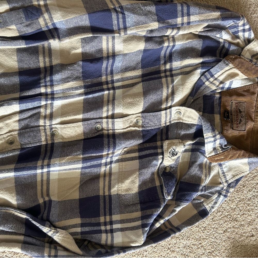 Men’s flannel size large